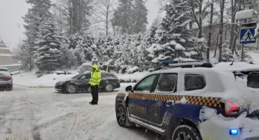 Straż gminna w Kościelisku przypomina o obowiązku korzystania z łańcuchów śniegowych