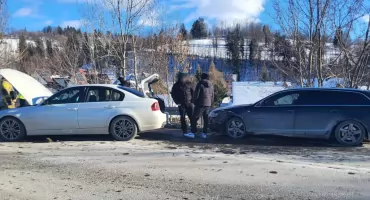 Kolizja trzech samochodów na zakopiance w Poroninie - jedna osoba poszkodowana
