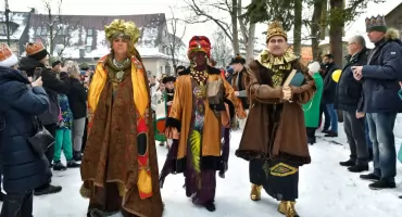 Trzej Królowie w Zakopanem - barwny orszak i kolędowanie w centrum miasta