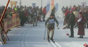 Barwne „Mistrzostwa Świata Górali” w biegach narciarskich  rozegrane w Klikuszowej