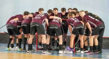 Szarotka Nowy Targ pewnie pokonuje AZS Łódź w kluczowym meczu