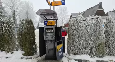 Uszkodzony bankomat w Murzasichlu. Policja prowadzi intensywne działania