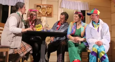 Kabaretowe walentynki w Nowym Targu. „No i Wpadka!” na scenie MCK w wykonaniu OldBachledówka