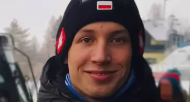Kacper Tomasiak srebrnym medalistą olimpijskim na skoczni normalnej w Predazzo