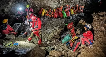 Ratownicy TOPR ćwiczyli akcję w podziemnych syfonach