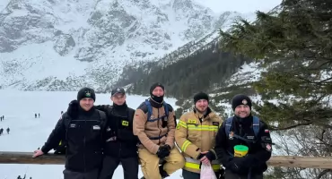 Strażacy zdobyli Morskie Oko dla Kazika - trwa walka o życie 3-latka