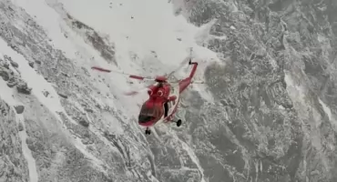 Tragiczny wypadek w Tatrach – turysta znaleziony w lawinie pod Zmarzłą Przełęczą