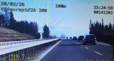 Policja zatrzymała motocyklistę - jechał ponad 200 kmh na zakopiance