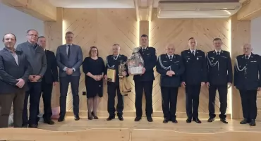 OSP Zaskale wybrało nowe władze i uhonorowano zasłużonych druhów - Anielę Król i Wojciecha Króla