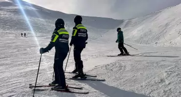 Obywatel Ukrainny ukradł kask i gogle na Kasprowym Wierchu - został zatrzymany
