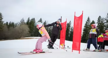 Uczniowie z Gminy Poronin rywalizowali w slalomie gigancie