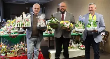 Przedświąteczny kiermasz w Nowym Targu. Rękodzieło z warsztatów terapii zajęciowej