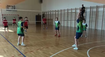 Młodzi siatkarze rywalizowali w Krośnicy