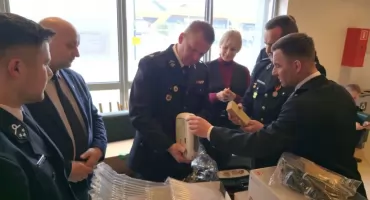 Nowoczesne defibrylatory AED trafiły do jednostek OSP w gminie Jabłonka