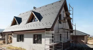 Najczęstsze błędy przy wylewaniu betonu i jak ich uniknąć?