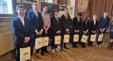 Uczeń Maciej Klamerus z Nowego Targu w finale Olimpiady Geograficznej