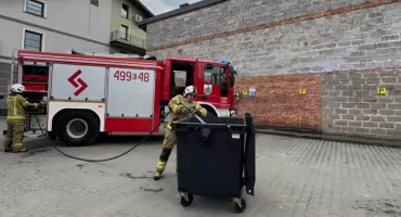 Pożar na parkingu w Czarnym Dunajcu