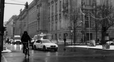 Jak oświetlenie wpływa na klimat domu w stylu góralskim?