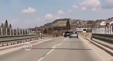 O krok od tragedii na DK49 - Stop Cham prezentuje ryzykowny manewr kierowcy Nissana