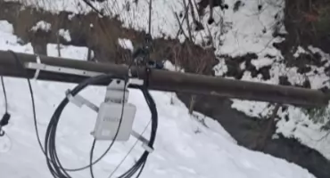 Uszkodzony słup zagrożeniem dla kierowców - interwencja w Bielance