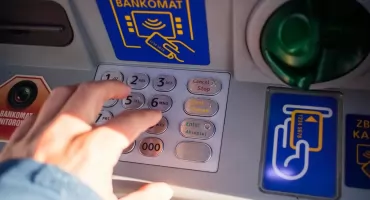 Nieudane włamania do bankomatów na Podhalu - policja zatrzymała podejrzanych