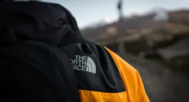 Jak wyglądać stylowo podczas pobytu w Tatrach? Odkryj inspiracje w duchu streetwearu