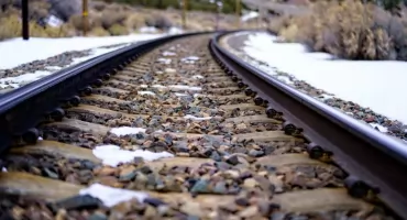 Niebezpieczna sytuacja na torach w Poroninie. Interweniowała policja