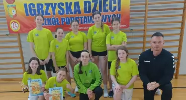 Jabłonka zdominowała turniej. Pewne zwycięstwo w mini piłce ręcznej dziewcząt