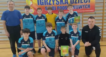 Młodzi szczypiorniści rywalizowali w Jabłonce. Zdecydowane zwycięstwo gospodarzy