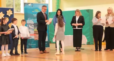 Małe pióra, wielkie umiejętności. Ortograficzne zmagania w Obidowej