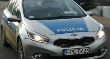 Pijany kierowca w Łapszance, pasażer był poszukiwany. Policyjna kontrola zakończyła się zatrzymaniem