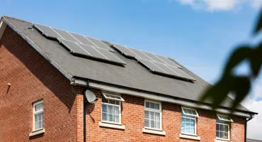 Czy warto inwestować w instalację fotowoltaiczną z magazynem energii?