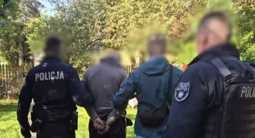 Brutalny atak w Nowym Targu. Cios rozbitą butelką w szyję