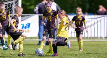 Piłkarskie emocje w Białce Tatrzańskiej. IV Bania Cup przyciągnął setki młodych zawodników