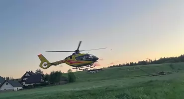 Akcja ratunkowa w Zubrzycy Dolnej - mężczyzna zabrany śmigłowcem do szpitala