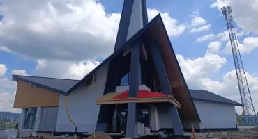 Postępują prace przy Domu Przedpogrzebowym na nowym cmentarzu komunalnym w Nowym Targu
