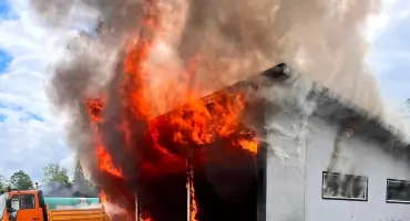 Pożar garażu w Zakopanem. W środku znajdowały się butle z gazami technicznymi