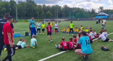 Obchody 80-lecia GKS Czarni Czarny Dunajec rozpoczęte - młodzi piłkarze zainaugurowali jubileusz klubu