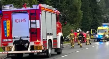 Śmiertelny wypadek w Krośnicy. Droga wojewódzka nr 969 była całkowicie zablokowana
