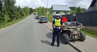 Quady pod lupą służb. Policja i straże nie odpuszczają kierowcom łamiącym przepisy