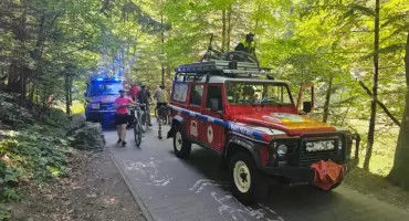 Dwie akcje ratunkowe na Dunajcu. Poranna pomoc dla rowerzystki, później wywróciła się łódź pontonowa