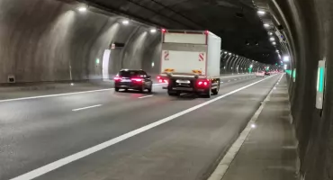 Rekordowy ruch na zakopiance. Przez tunel przejechało prawie 55 tys. samochodów