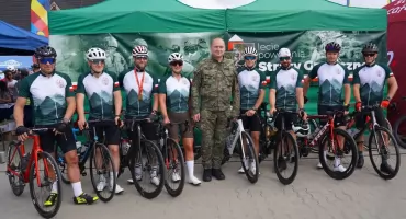 Straż Graniczna na trasie Tour de Pologne Amatorów. Funkcjonariusze zmierzyli się ze Ścianą BUKOVINA