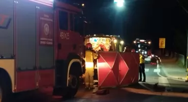 Zderzenie motocykla z samochodem w Gronkowie. DK49 całkowicie zablokowana