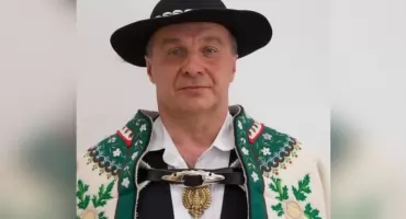Po pożarze samochodu aktywistów padły oskarżenia pod adresem górali - Robert Chowaniec reaguje