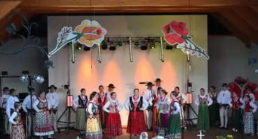 Dożynki Gminne w Maniowach. Tradycja, muzyka i wspólne świętowanie