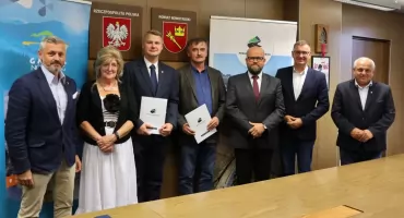 Droga w Ludźmierzu i Krauszowie zostanie rozbudowana. Podpisano umowę na inwestycję za blisko 2 mln zł