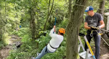 Piknik z ratownikami GOPR przyciągnął tłumy. Była tyrolka, wspinaczka i pokazy dronów