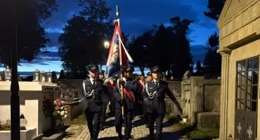 Policjanci z Nowego Targu uczcili pamięć Sybiraków
