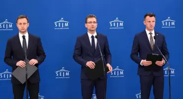 Koniec z dopłatami za kilka dni pracy w Polsce! Poseł Wilk i Konfederacja interweniują w sprawie emerytur dla obcokrajowców.